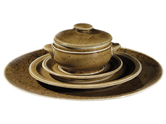 Porcelain sets of the Country Range series G. Benedikt
